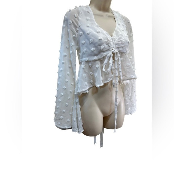 Lovers and Friends Lily Top in Off White - Picture 10 of 12